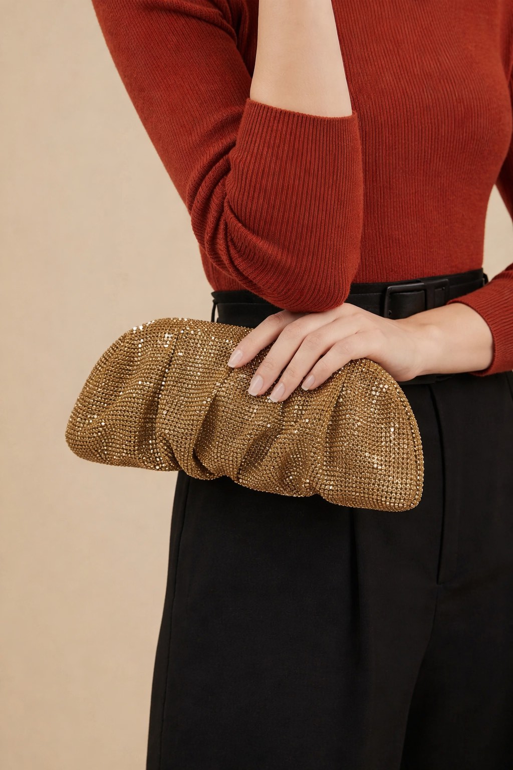 Χρυσό clutch τσαντάκι με strass – Statement Evening Bag
